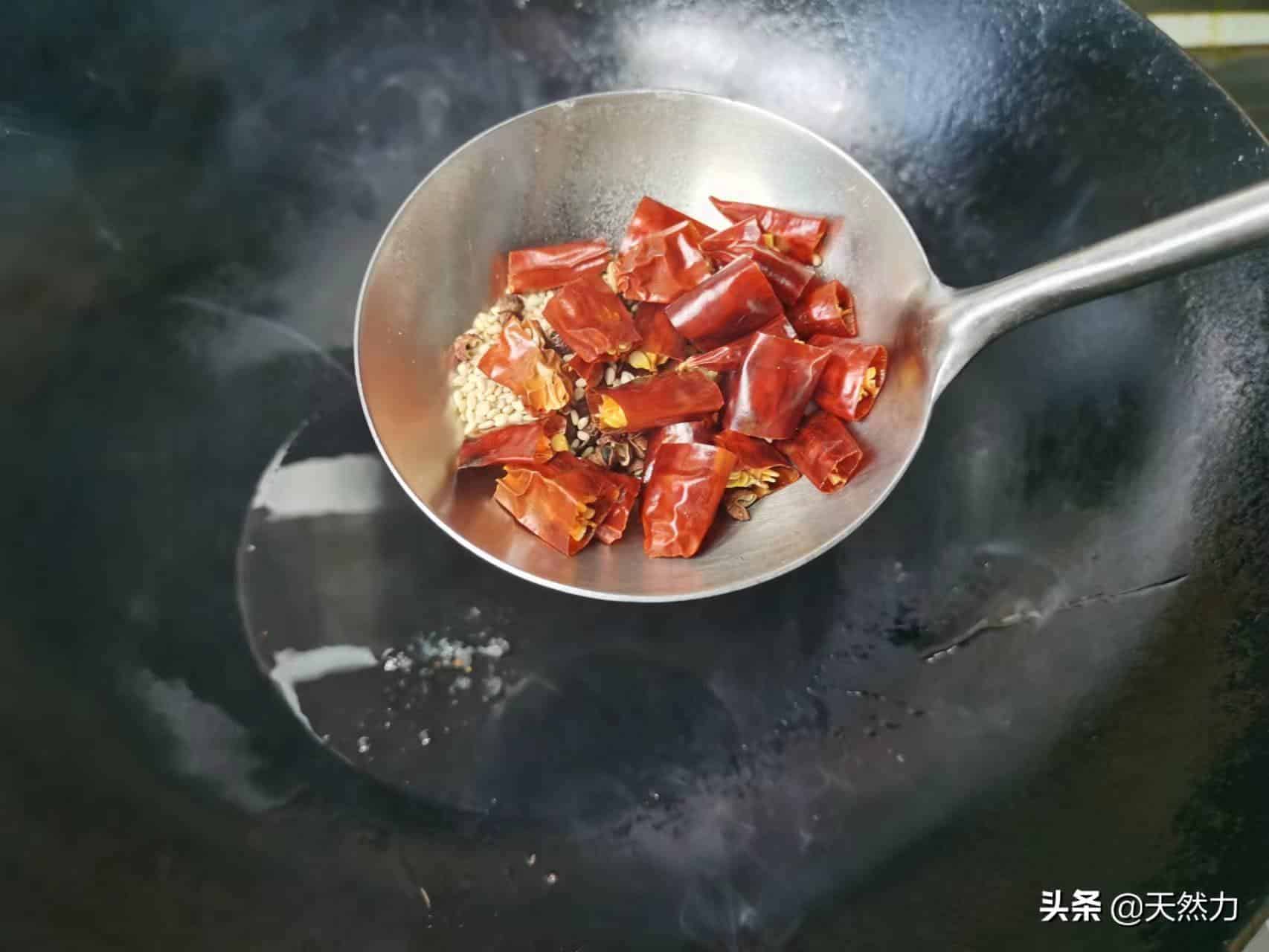 酸菜鱼的做法 最正宗的做法配料配菜（四川家常酸菜麻辣鱼做法大全） 61