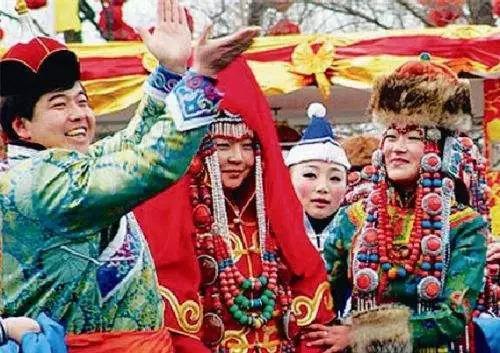 蒙古族的风俗习惯特点（饮食,礼仪风俗和节日） 21