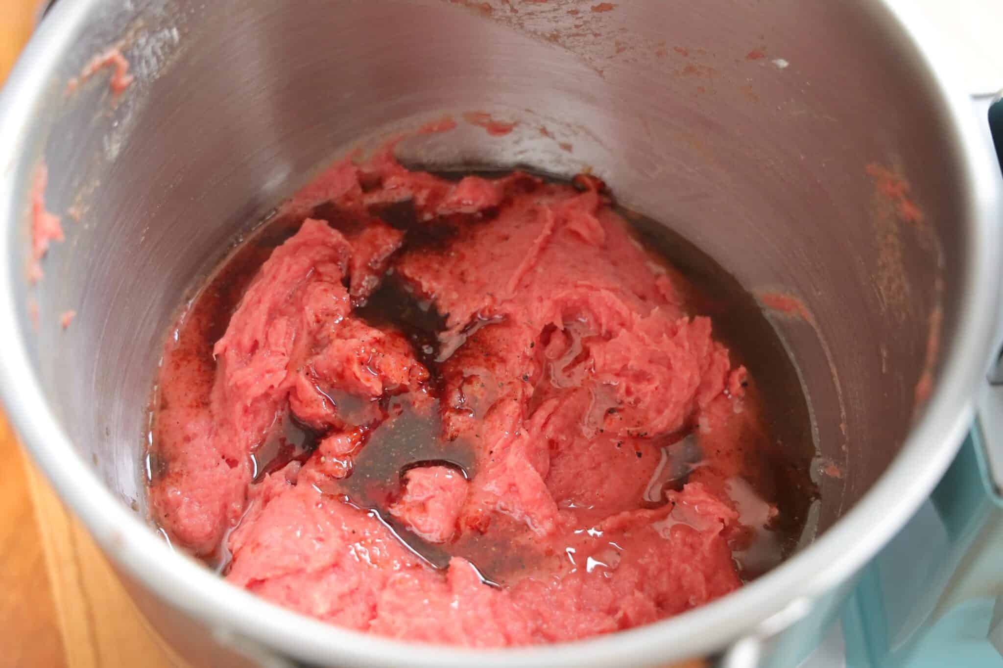 牛肉丸子的做法和配方（简单好吃的正宗家常红烧牛肉丸的制作方法） 15