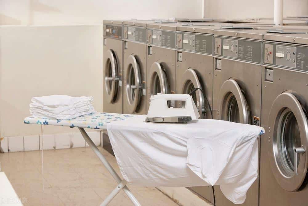 干洗店洗衣服多少钱一件（羽绒服,短袖,棉服,皮毛收费标准） 3