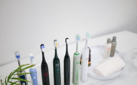 国内电动牙刷品牌前十名（2022国内外好用高性价比电动牙刷推荐）